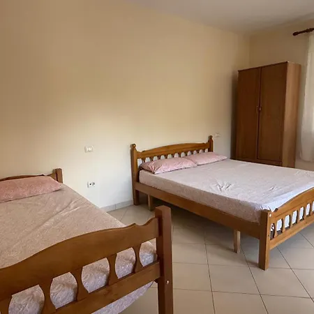 Shire Aparthotel